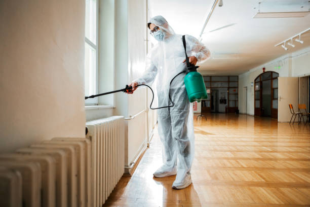 Best Pest Prevention Services  in Garnett, KS